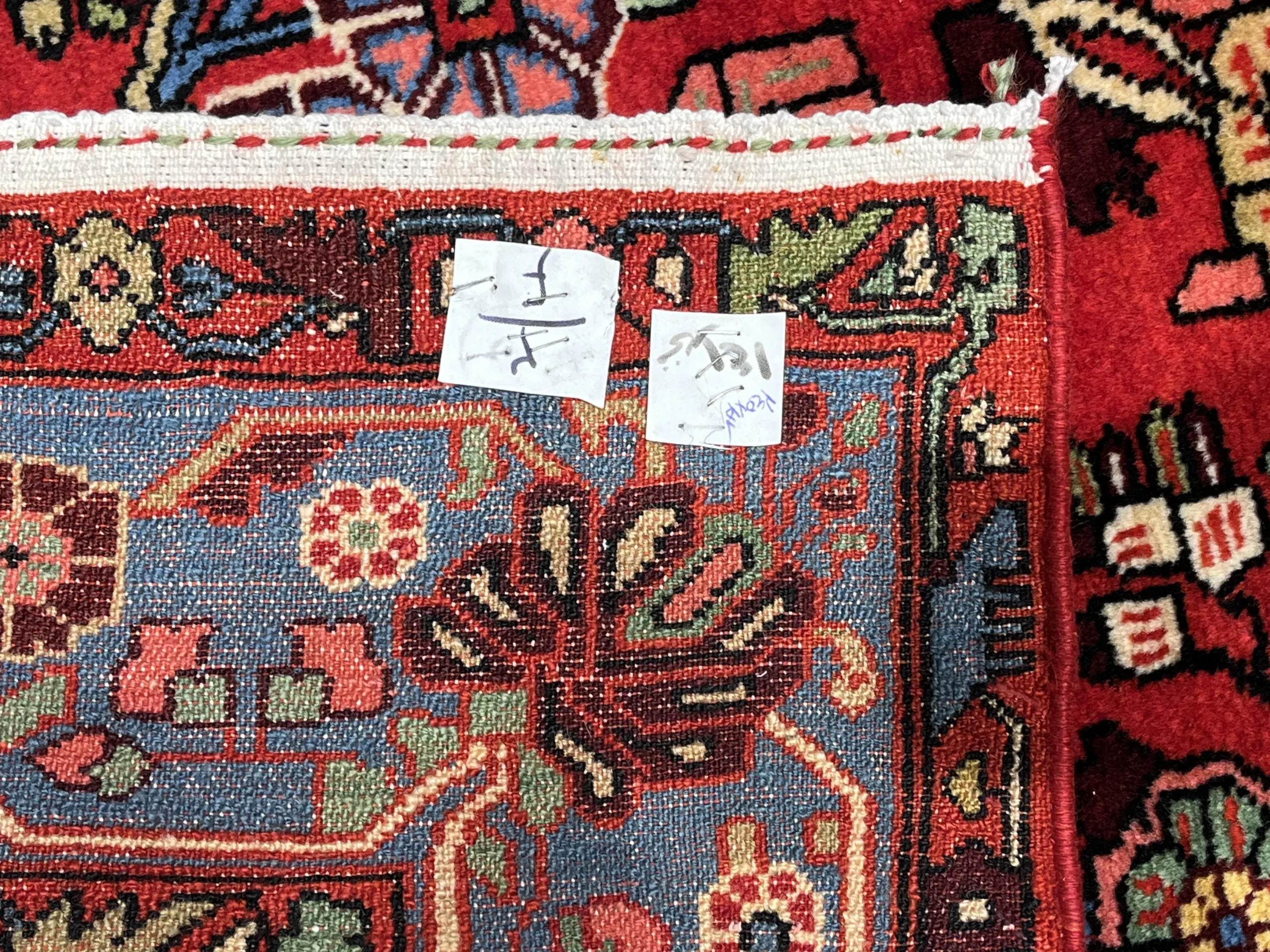 فرش ماشینی پرده ای نهاوند نقشه عشوندی (4 متری) فرش ماشینی پرده ای نهاوند نقشه عشوندی (4 متری)
