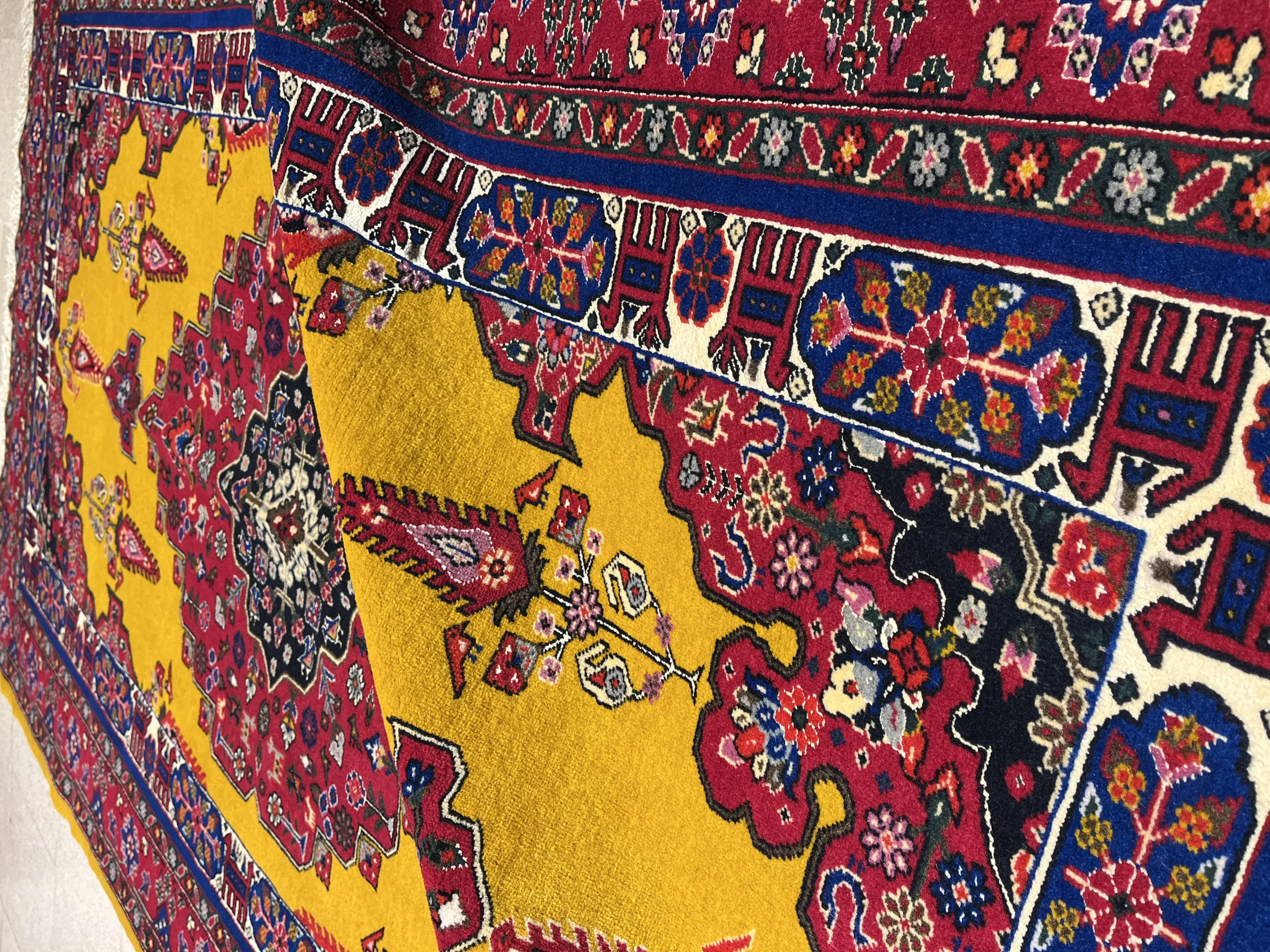 قالیچه خراسان چله و گل ابریشم ۲۱۴×۱۳۴